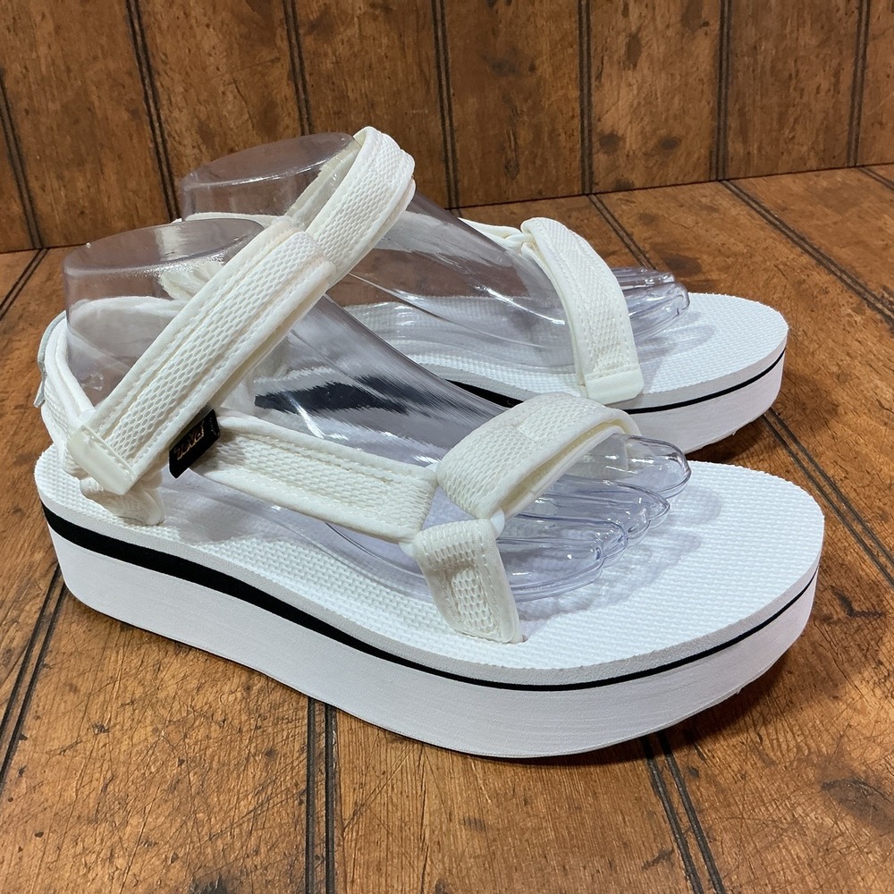 Teva Flatform Universal Sandals Cream White Platform Strappy Sport Women Size 10